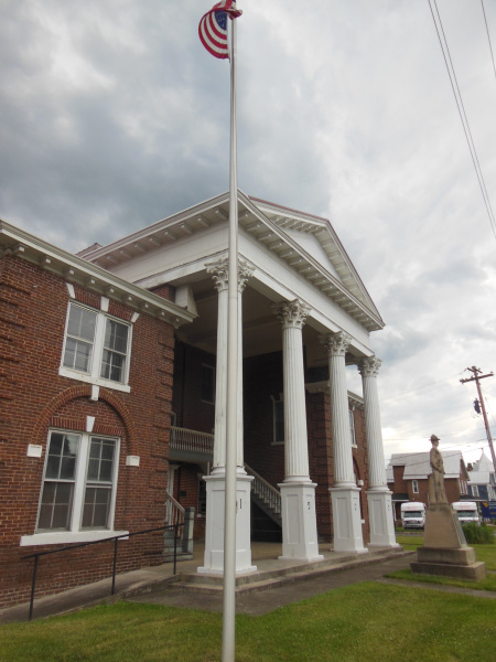 File:Grant County Courthouse, Petersburg, WV.JPG