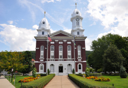 Venango County Courthouse in Franklin.jpg